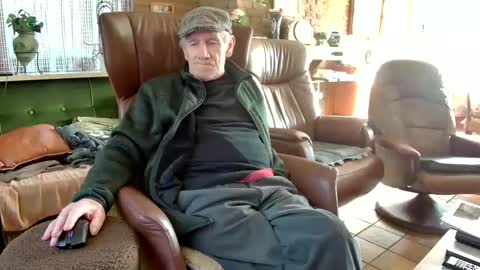 Snapshot of johan7_heet chatting on February 2025 02:23:02 PM johan7 heet online show from February 2025 02:23:02 PM