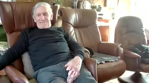 Snapshot of johan7_heet chatting on February 2025 03:10:02 PM johan7 heet online show from February 2025 03:10:02 PM