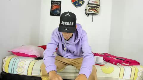 Snapshot of johan_and_antonella chatting on December 2024 03:30:02 AM johan_and_antonella online show from December 2024 03:30:02 AM