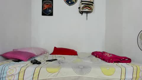 Snapshot of johan_and_antonella chatting on December 2024 05:45:01 AM johan_and_antonella online show from December 2024 05:45:01 AM