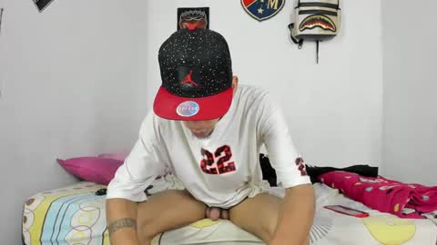 Snapshot of johan_and_antonella chatting on December 2024 06:37:02 PM johan_and_antonella online show from December 2024 06:37:02 PM