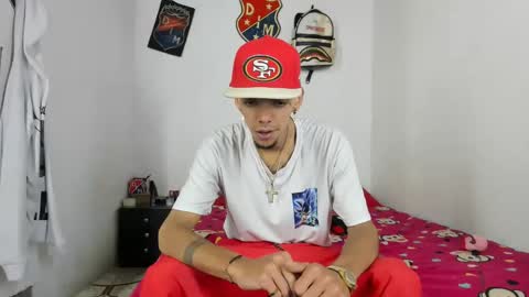 Snapshot of johan_and_antonella chatting on January 2025 12:46:02 AM johan_and_antonella online show from January 2025 12:46:02 AM