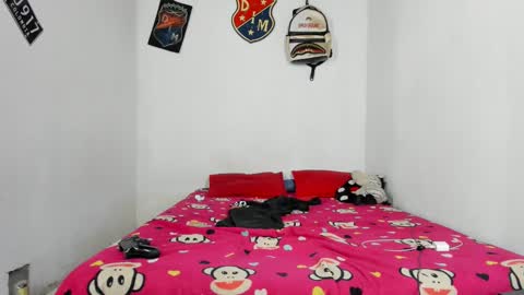 Snapshot of johan_and_antonella chatting on January 2025 06:56:02 AM johan_and_antonella online show from January 2025 06:56:02 AM