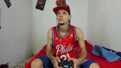 Snapshot of johan_and_antonella chatting on February 2025 11:02:01 PM johan_and_antonella online show from February 2025 11:02:01 PM