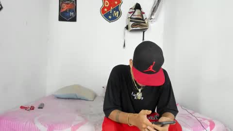 Snapshot of johan_and_antonella chatting on September 2025 03:22:01 AM johan_and_antonella online show from September 2025 03:22:01 AM