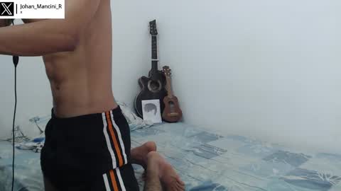 Snapshot of johan_mancini_r chatting on February 2025 07:17:01 PM johan_mancini_r online show from February 2025 07:17:01 PM