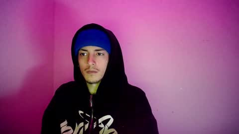 johan_parker222 online show from October 2025 11:02:02 PM