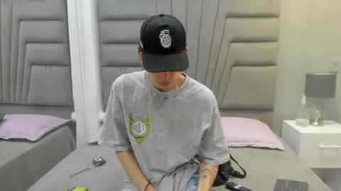 johan_tim online show from July 2026 11:13:02 AM