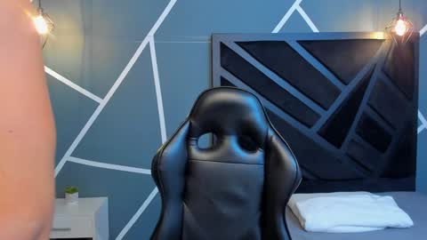 Snapshot of johan_williams_07 chatting on December 2024 02:59:01 AM Johan Williams online show from December 2024 02:59:01 AM