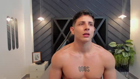 Snapshot of johan_williams_07 chatting on December 2024 04:45:01 AM Johan Williams online show from December 2024 04:45:01 AM