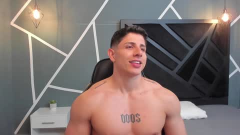 Snapshot of johan_williams_07 chatting on January 2025 07:17:01 AM Johan Williams online show from January 2025 07:17:01 AM