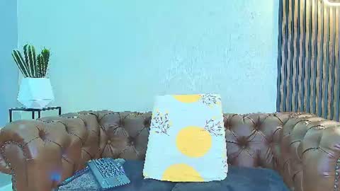 Johan Williams online show from July 2026 12:18:01 AM