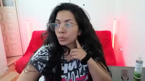 Snapshot of johana_collins chatting on March 2026 06:59:01 PM johana_collins online show from March 2026 06:59:01 PM