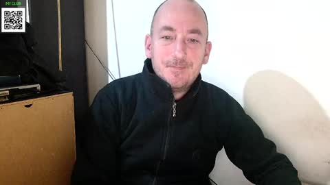 Snapshot of johanbarker chatting on January 2025 07:49:02 PM Johan online show from January 2025 07:49:02 PM