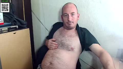 Snapshot of johanbarker chatting on January 2025 10:50:02 PM Johan online show from January 2025 10:50:02 PM