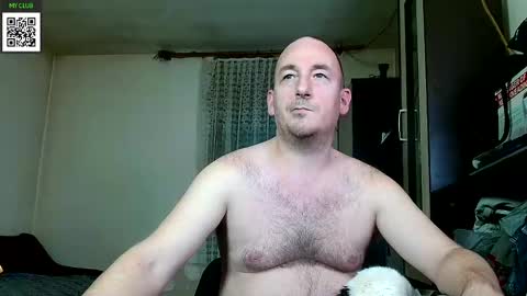 Snapshot of johanbarker chatting on January 2025 06:32:01 PM Johan online show from January 2025 06:32:01 PM