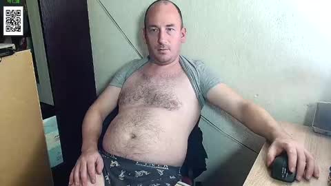 Snapshot of johanbarker chatting on January 2025 06:07:01 PM Johan online show from January 2025 06:07:01 PM