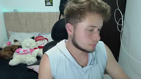 JOHAN independient model online show from January 2025 11:55:01 PM