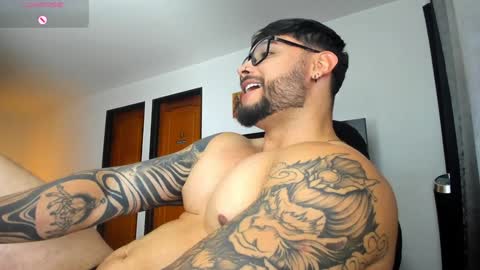 Snapshot of johatsu chatting on December 2024 02:19:02 AM King - online show from December 2024 02:19:02 AM