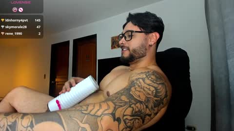 Snapshot of johatsu chatting on January 2025 01:16:02 AM King - online show from January 2025 01:16:02 AM