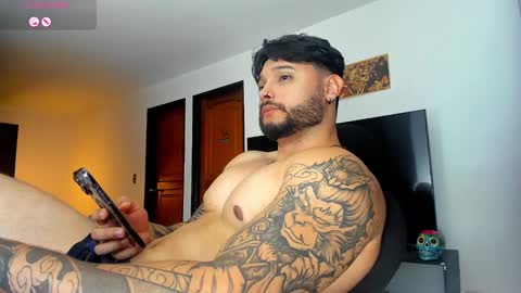 Snapshot of johatsu chatting on January 2025 12:49:01 AM King - online show from January 2025 12:49:01 AM