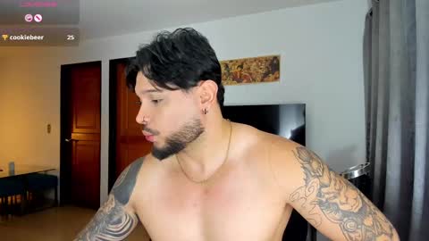 Snapshot of johatsu chatting on February 2025 01:32:01 AM King - online show from February 2025 01:32:01 AM