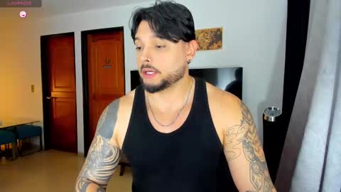 Snapshot of johatsu chatting on March 2025 10:10:02 PM King - online show from March 2025 10:10:02 PM