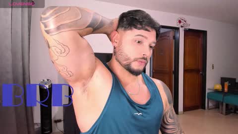 Snapshot of johatsu chatting on November 2025 12:56:01 AM King - online show from November 2025 12:56:01 AM