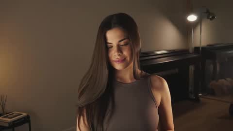 Jo online show from February 2025 11:04:02 PM