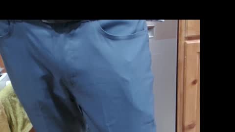 Snapshot of johhnyt chatting on December 2025 02:28:01 AM Busy working so not reading comments sorry online show from December 2025 02:28:01 AM