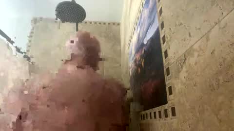 Snapshot of john40a chatting on December 2024 02:43:01 AM John online show from December 2024 02:43:01 AM