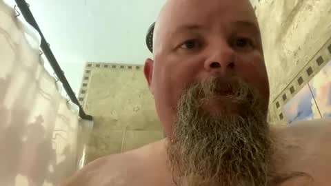 Snapshot of john40a chatting on October 2025 02:21:01 AM John online show from October 2025 02:21:01 AM