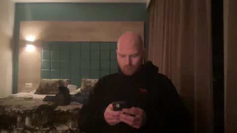 Snapshot of john_amsterdam chatting on December 2024 01:39:01 AM johnny online show from December 2024 01:39:01 AM