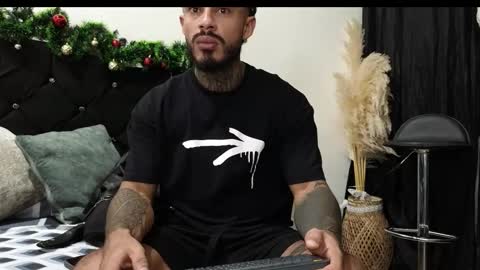 John  online show from December 2025 11:04:02 AM