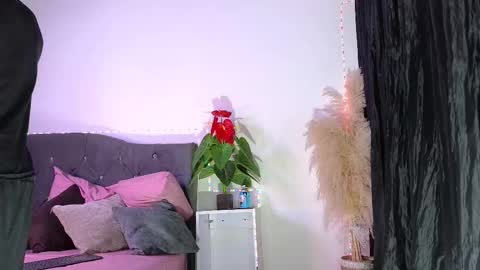 John  online show from March 2026 12:19:01 PM