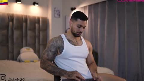 john online show from December 2025 09:44:01 PM