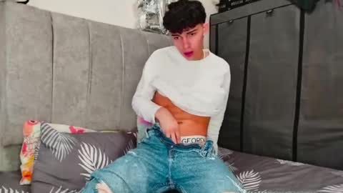 John Vichenso online show from December 2024 08:38:02 PM