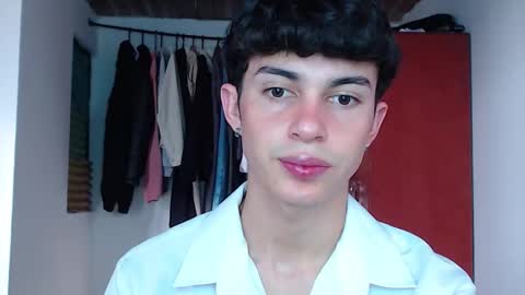 John Vichenso online show from September 2025 09:48:01 PM