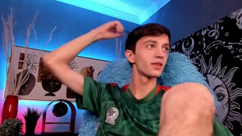 Snapshot of john_weasley chatting on December 2024 09:02:01 PM John online show from December 2024 09:02:01 PM