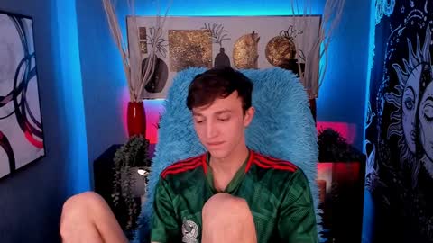 Snapshot of john_weasley chatting on December 2024 12:08:02 AM John online show from December 2024 12:08:02 AM