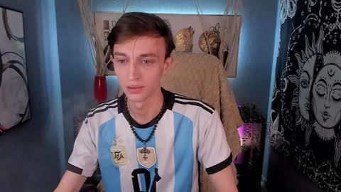 Snapshot of john_weasley chatting on January 2025 01:26:01 PM John online show from January 2025 01:26:01 PM