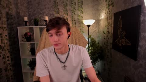 Snapshot of john_weasley chatting on January 2025 09:03:01 PM John online show from January 2025 09:03:01 PM