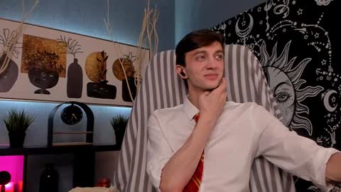 Snapshot of john_weasley chatting on January 2025 09:01:02 PM John online show from January 2025 09:01:02 PM