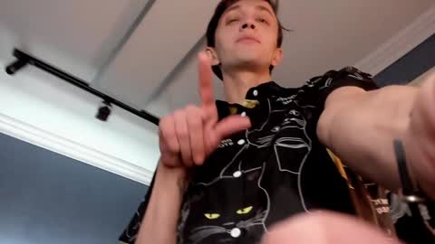 Snapshot of john_weasley chatting on January 2025 08:29:01 PM John online show from January 2025 08:29:01 PM