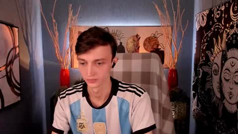 Snapshot of john_weasley chatting on January 2025 08:58:01 PM John online show from January 2025 08:58:01 PM