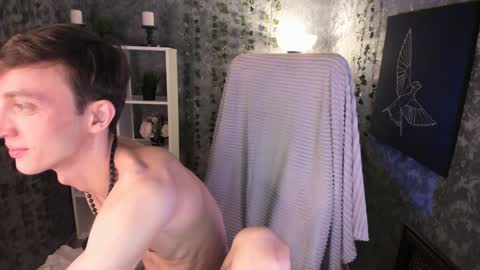 Snapshot of john_weasley chatting on February 2025 12:10:01 AM John online show from February 2025 12:10:01 AM