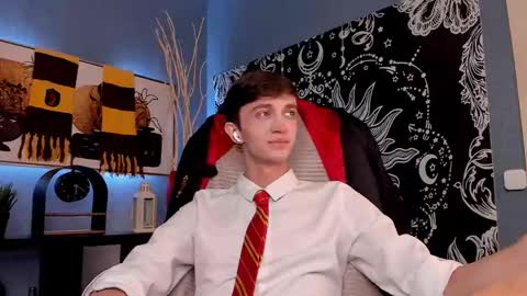 Snapshot of john_weasley chatting on February 2025 09:12:01 PM John online show from February 2025 09:12:01 PM