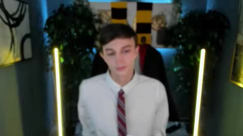 Snapshot of john_weasley chatting on October 2025 06:14:02 AM John online show from October 2025 06:14:02 AM