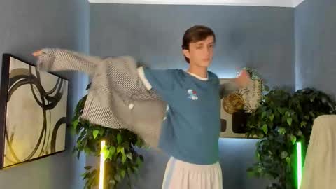 Snapshot of john_weasley chatting on November 2025 01:00:02 PM John online show from November 2025 01:00:02 PM