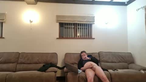 johnathan_stuart33 online show from March 2026 11:52:04 PM